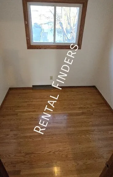 335 Dove St — Photo 8