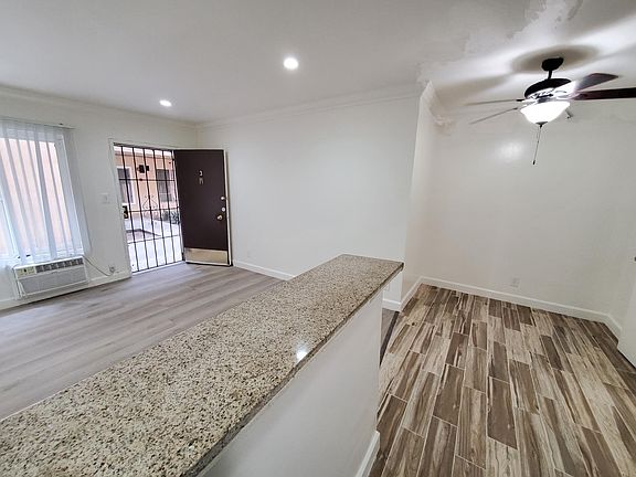 2nd image of 822 N Mariposa Ave APT 3