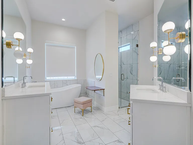 101 Pont Neuf Ct — Photo 31