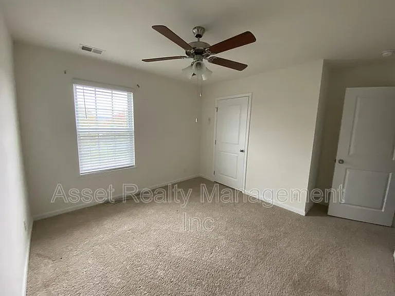 4420 Blackberry Trellis Ln — Photo 10