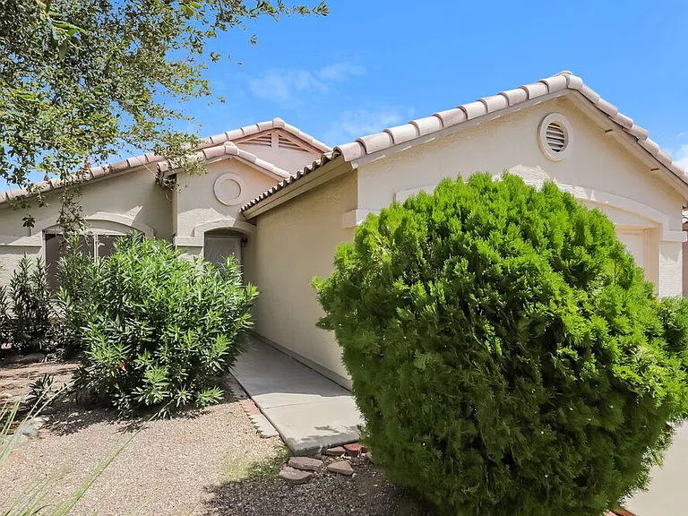 8560 W Eva St — Photo 1