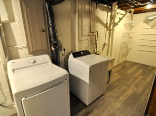 8435 Oakland Ave S, Bloomington, MN 55420