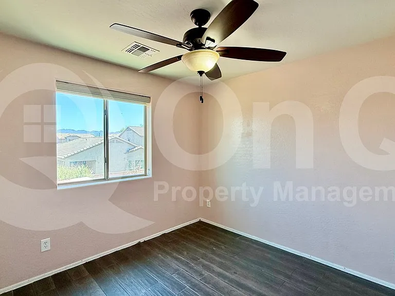 5731 W Beth Dr — Photo 11