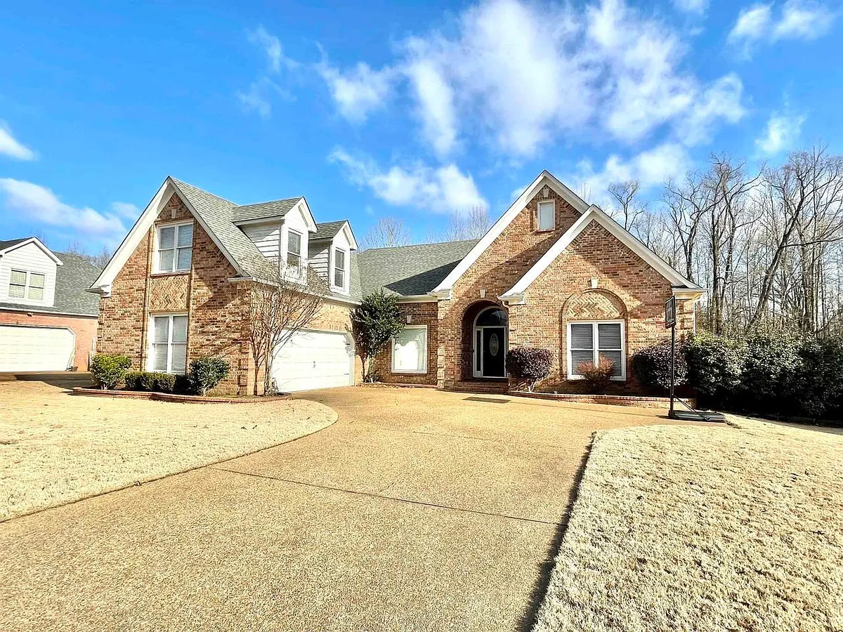 Building Photo - 648 Alexandria Dr
