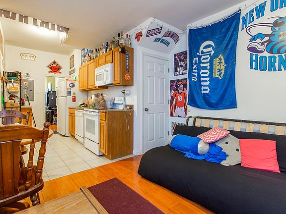 5th image of 1726 N Willington St Floor 1
