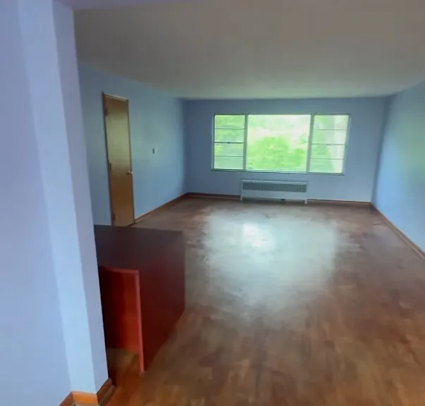 2421 Riverside Dr #2 — Photo 10