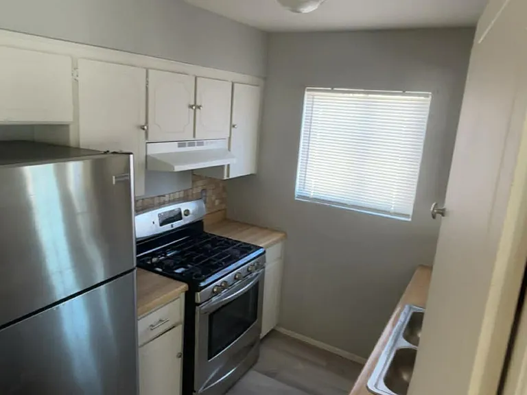 8804 Kenneth St — Photo 23