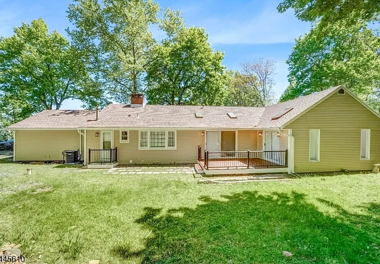 306 Warrenville Rd — Photo 35