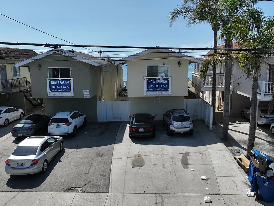 6649 Del Playa Dr