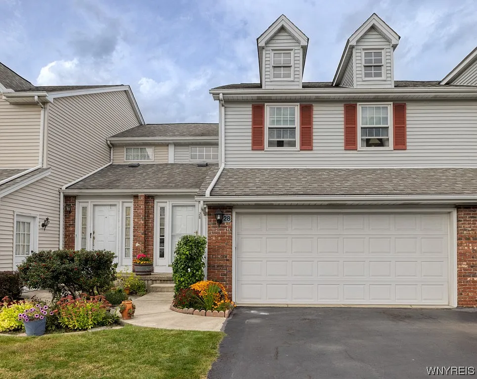 28 N Hill Dr photo 1