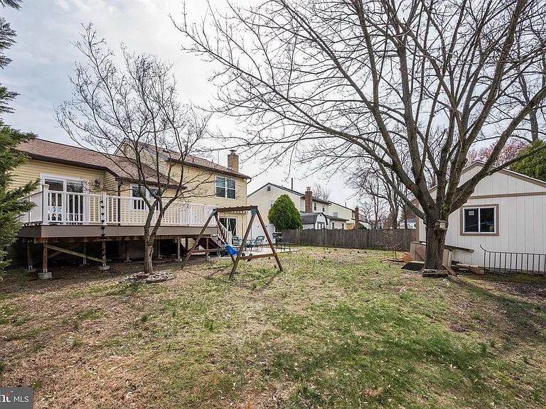 76 Argyle Ave — Photo 35