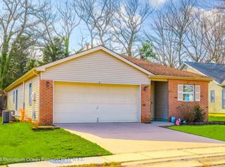 1388 Gleniffer Hill Rd, Toms River, NJ