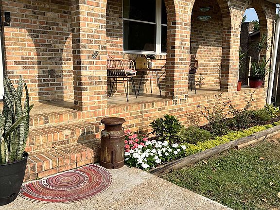2nd image of 9101 Village Wood Dr