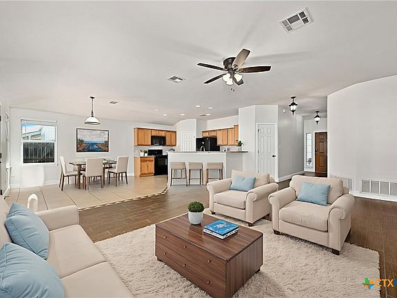 3rd image of 7817 Squirrel Hollow Dr