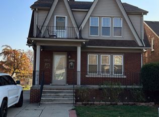 7052 Jonathon St, Dearborn, MI 48126