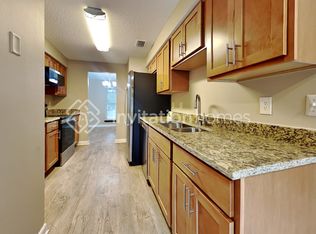 10340 Arrow Lakes Dr E, Jacksonville, FL 32257