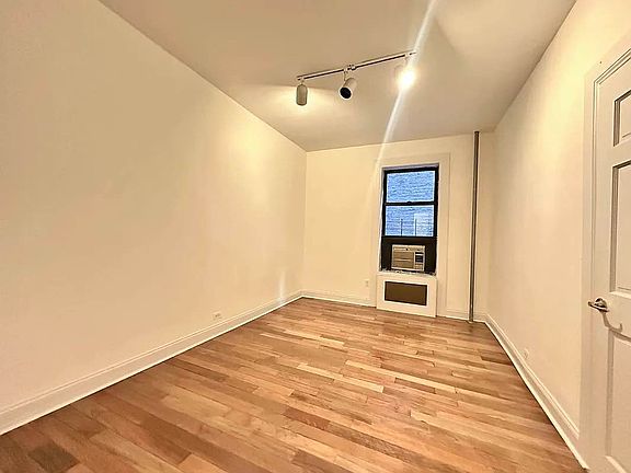 5th image of 251 W 81st St #5W