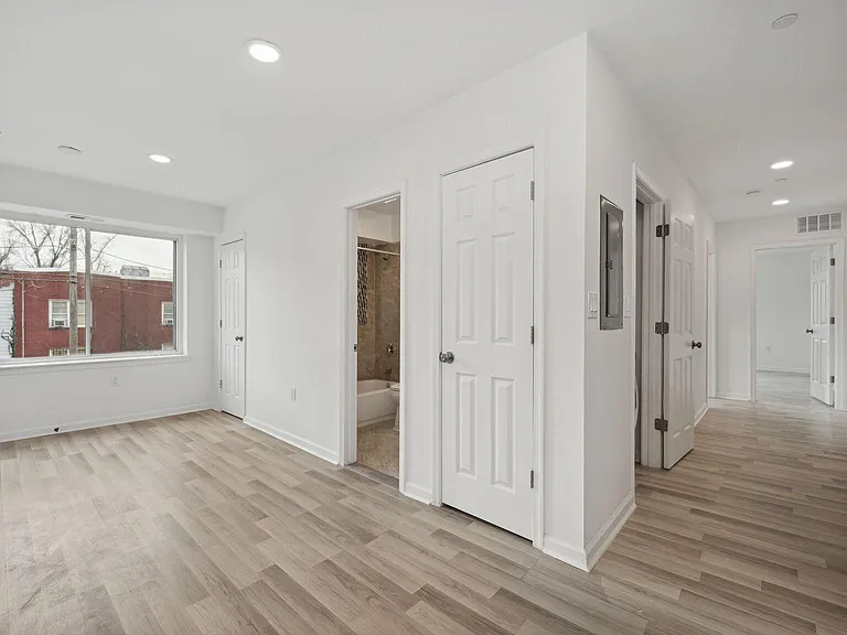 1642 16th St SE #3 — Photo 6
