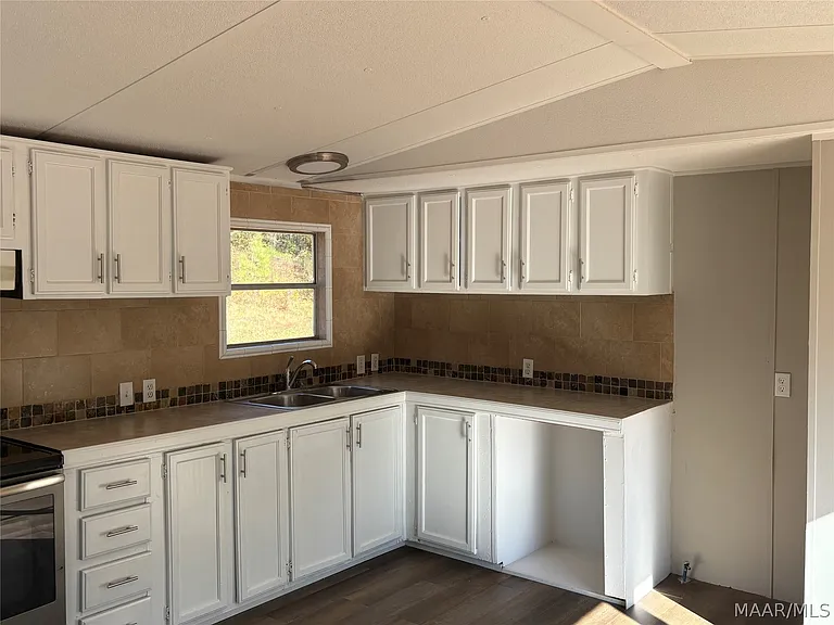 1334 Gator Hill Dr — Photo 5