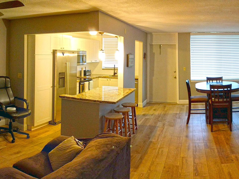 1st image of 108 Paradise Harbour Blvd Boulevard #406