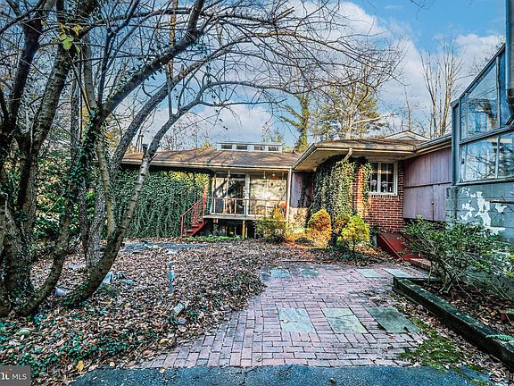 4th image of 164 Heather Ln