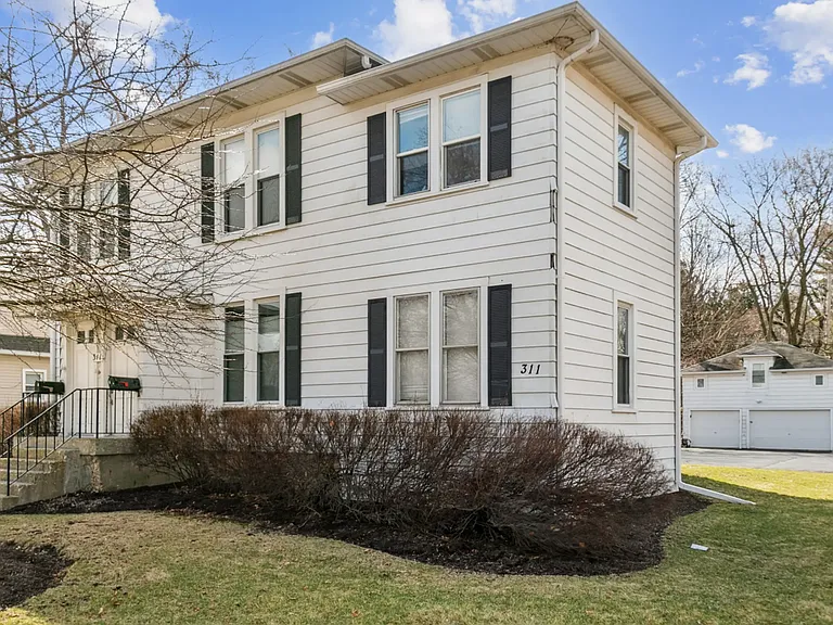 311 W Park Ave — Photo 44