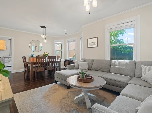 10 Ashmont Ct #1, Dorchester, MA 02122