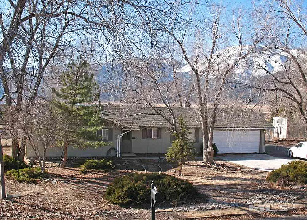1525 Brenda Way photo 1