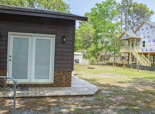 208 NE 58th St, Oak Island, NC 28465