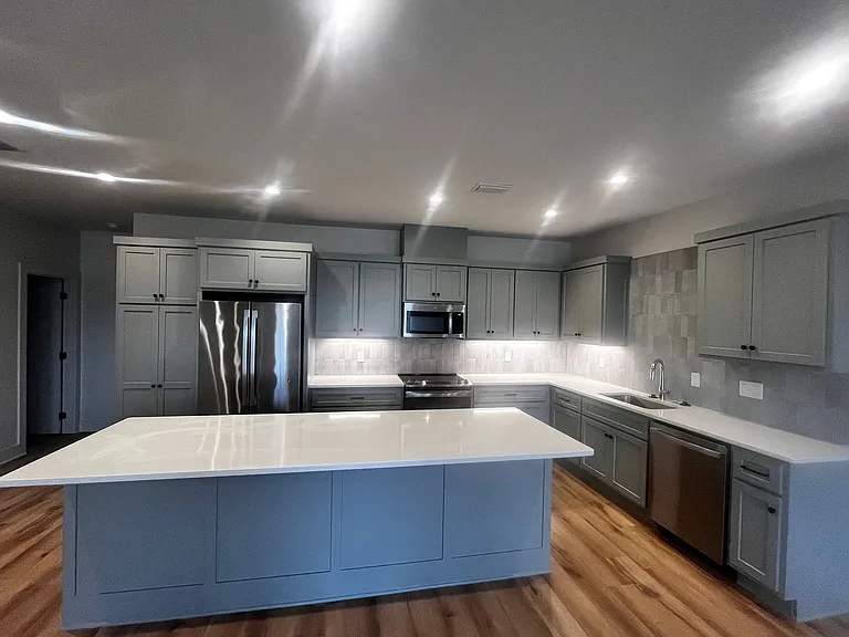 712 N Magnolia St #B — Photo 6