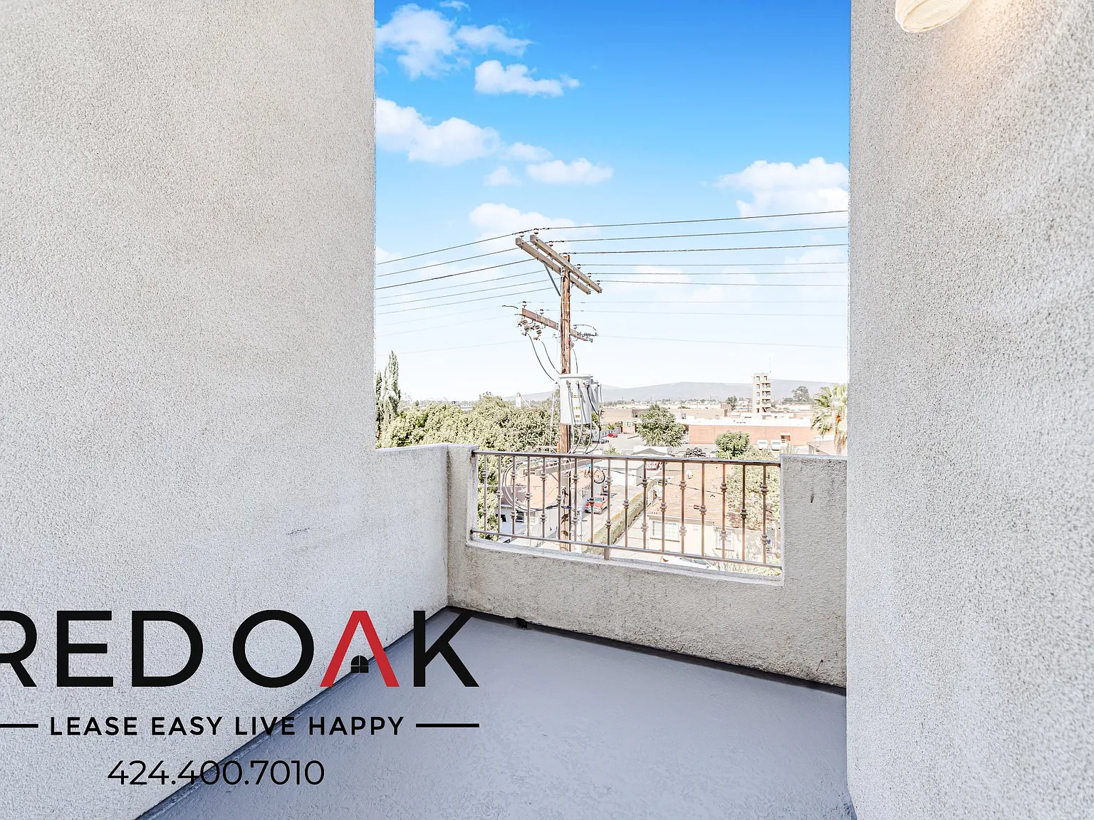 Sunlit 3-Bedroom with Balcony and Parking Included in the Heart of North Hollywood! — Photo 4