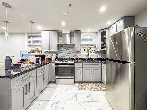 2nd image of 62 Hecla St #1B