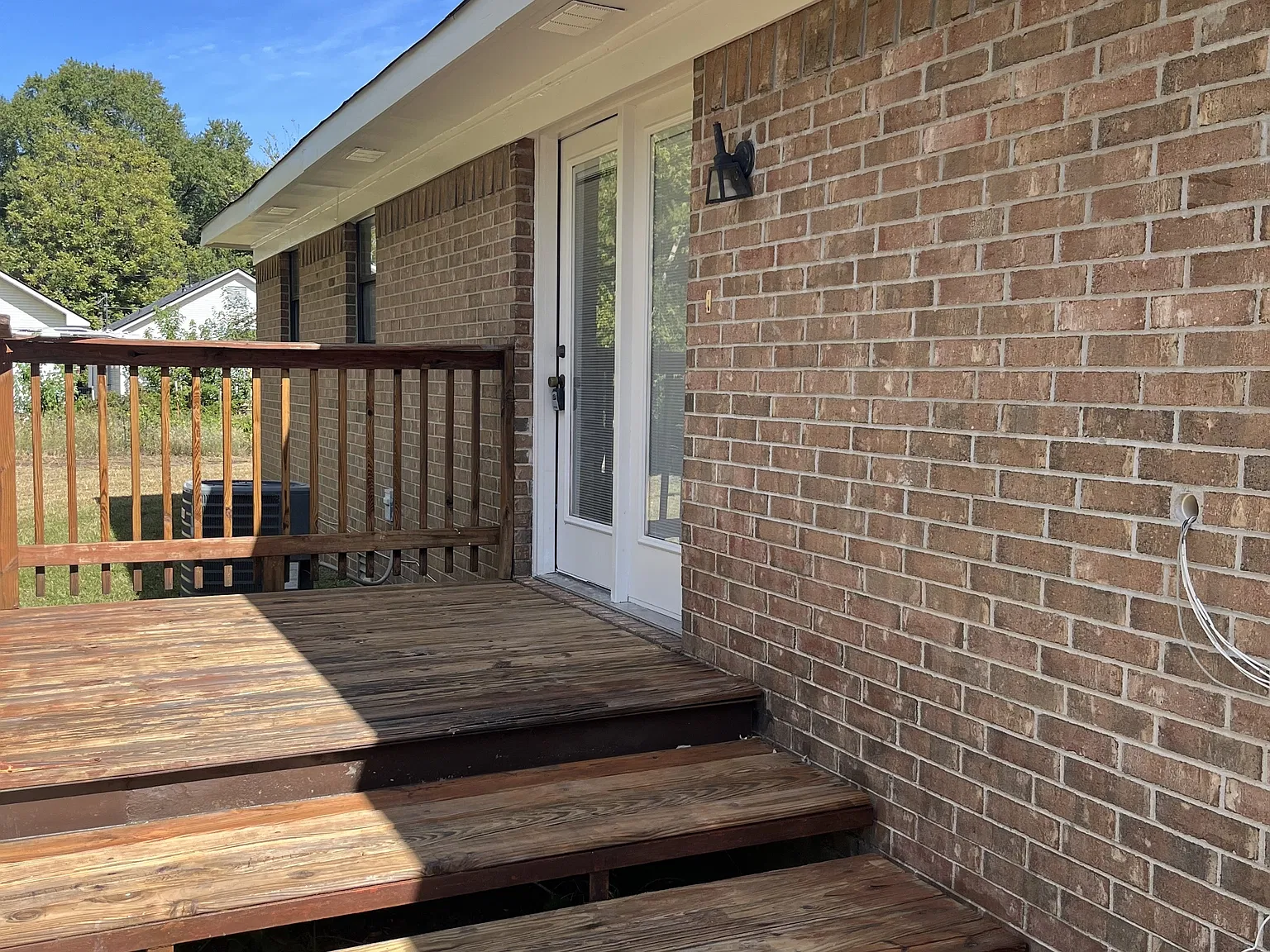 2124 Duncan - 1 — Photo 1