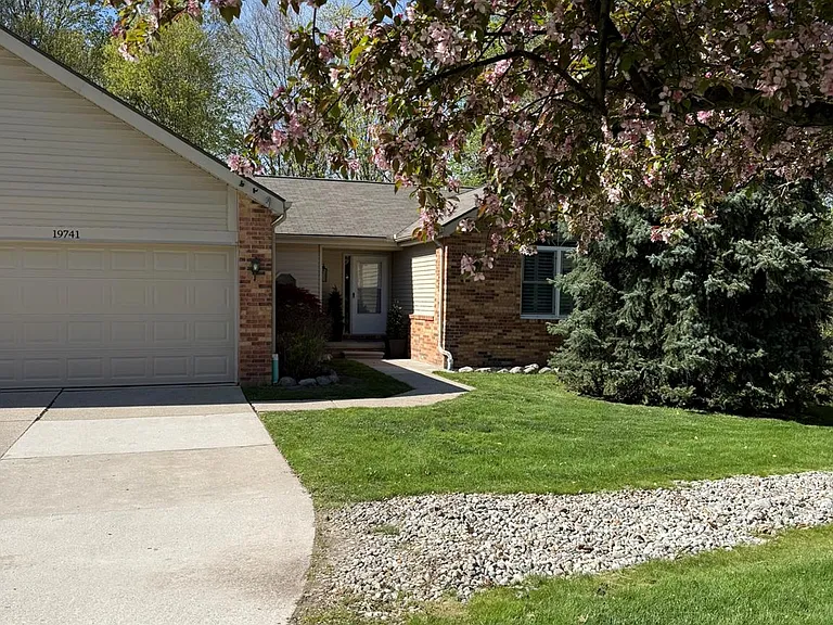 19741 Cardene Way — Photo 1