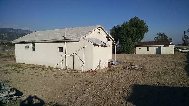 1st image of 2750 Yucca Dr