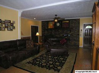 708 Ironwood Dr SW, Hartselle, AL 35640