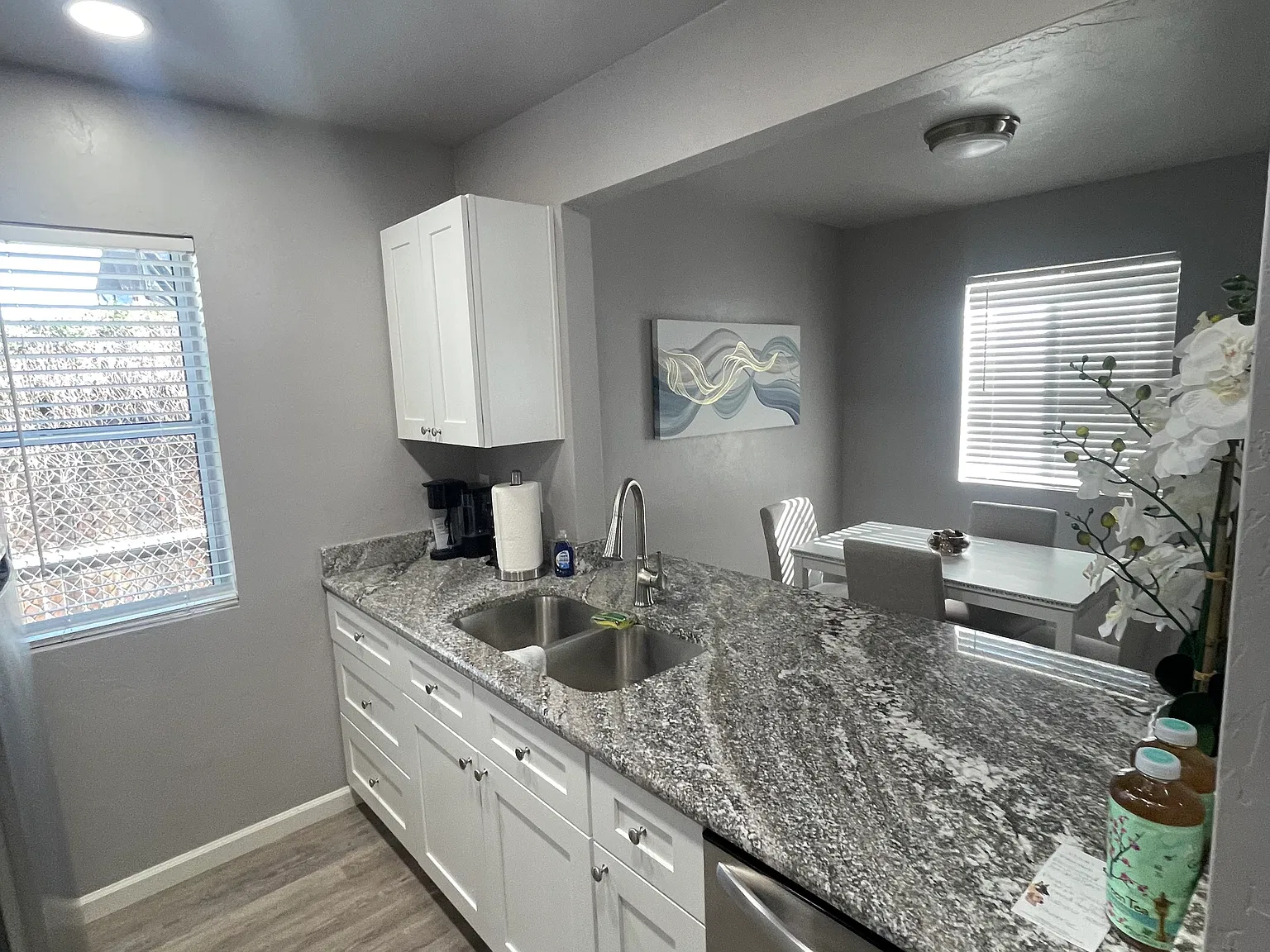 2 bed, 900 sqft, $1,350 — Photo 3