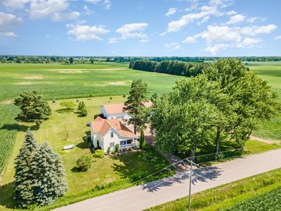 2174 W Seidlers Rd, Midland, MI, 48642