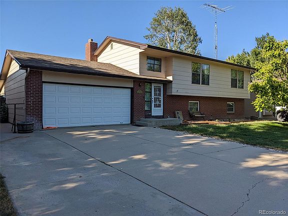 2nd image of 911 Pawnee Avenue