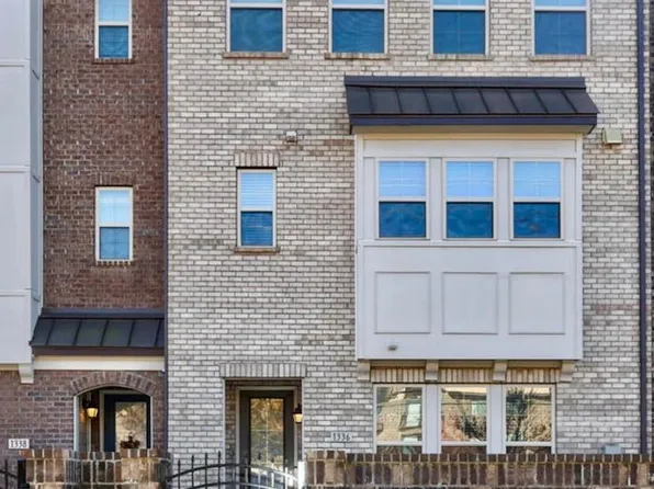 1336 E Woodlawn Rd, Charlotte, NC 28209