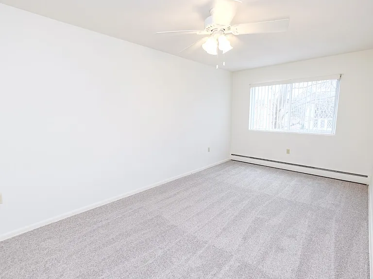 Marshall Place — Photo 19