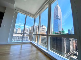 885 6th Ave APT 16D, New York, NY 10001