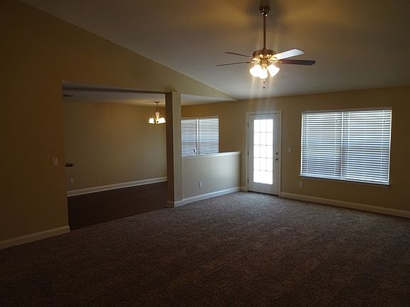 2nd image of 3233 Silverado Cir