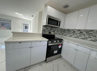 414 SE 14th St APT 5, Fort Lauderdale, FL 33316