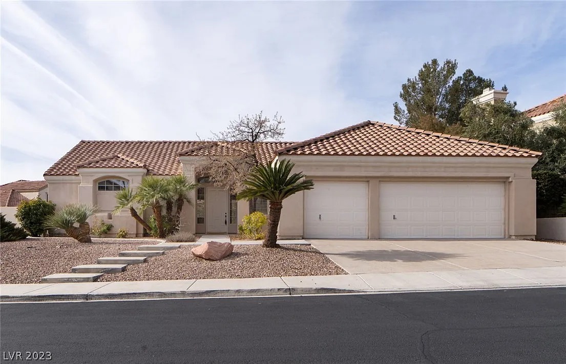 9401 Greenham Cir, Las Vegas, NV 89117 | Zillow