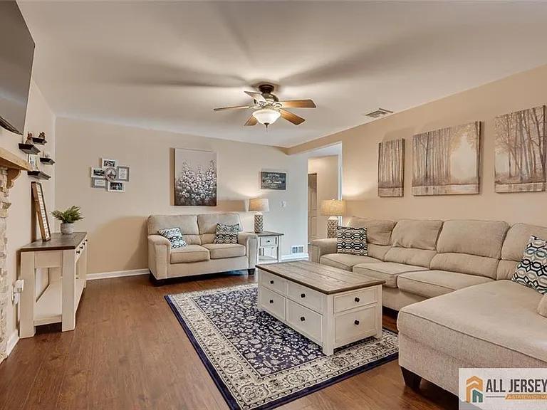 39 Kendall Rd — Photo 16