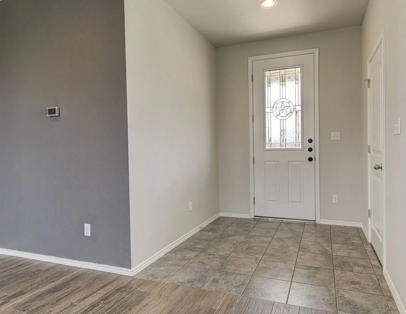 **Two Weeks Free Rent Beautiful 3 Bedroom, 2.5 Bath Energy Efficient Home In The Desirable Verona... — Photo 4