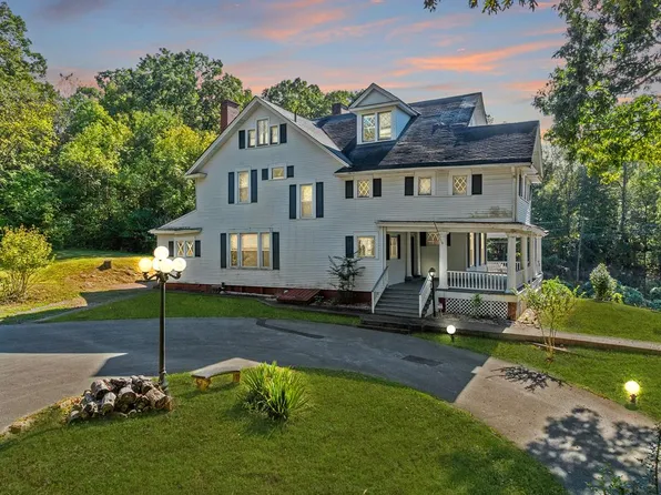 315 E Main St, Earlington, KY 42410