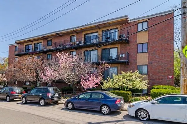 400 Savin Hill Ave #9 — Photo 2
