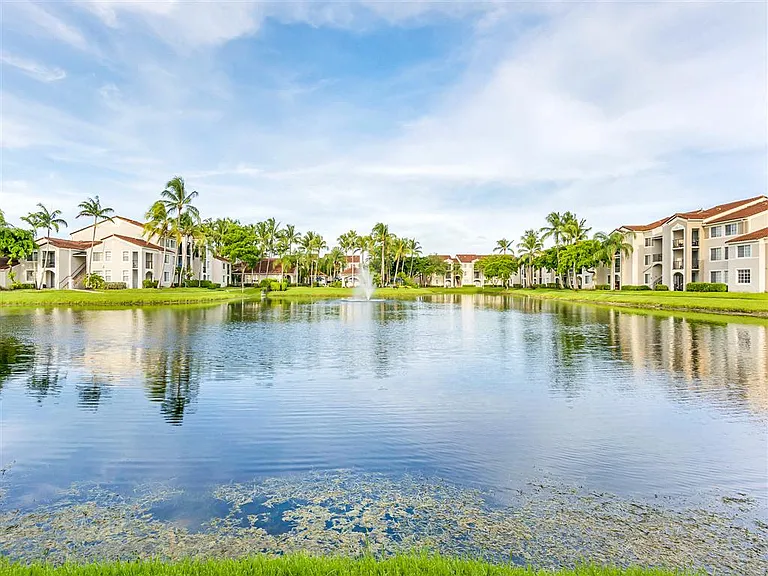 Miramar Lakes — Photo 15